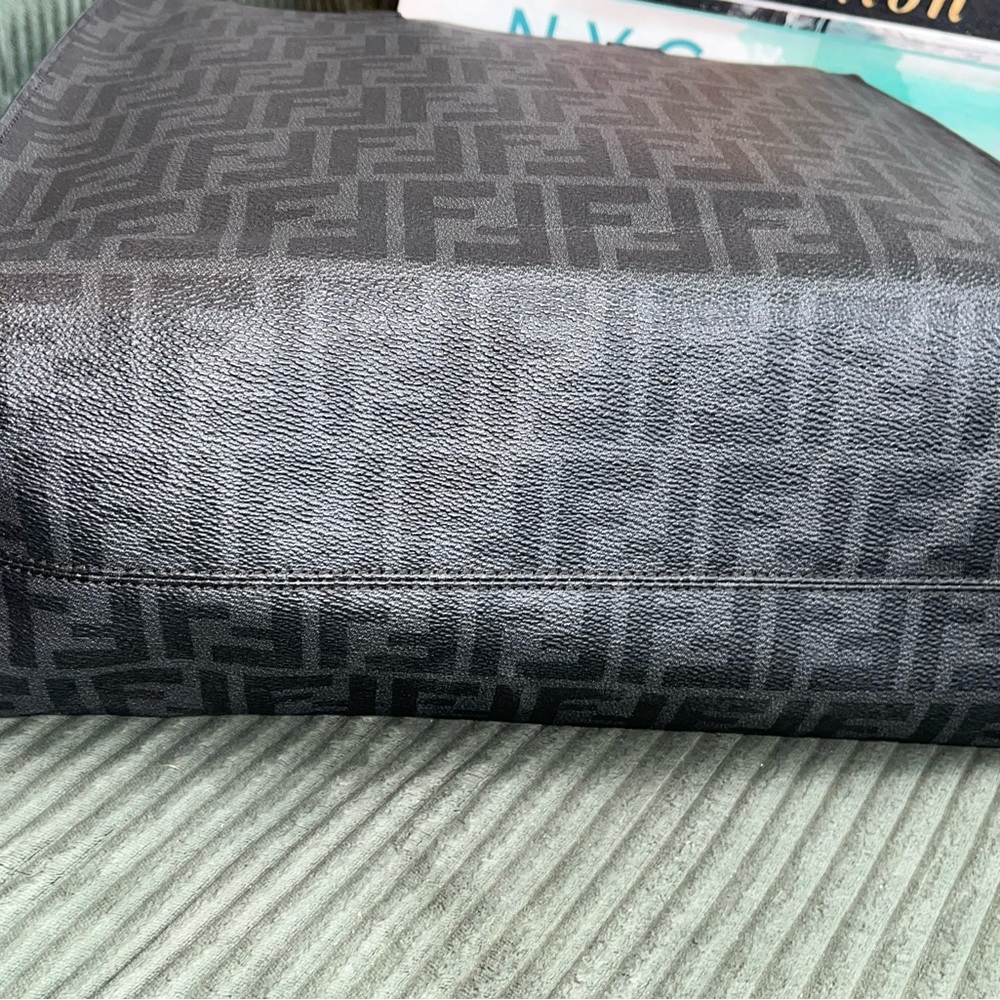 FENDI FF Zucca Elite Nero Tote RARE FIND! - Picture 6 of 14
